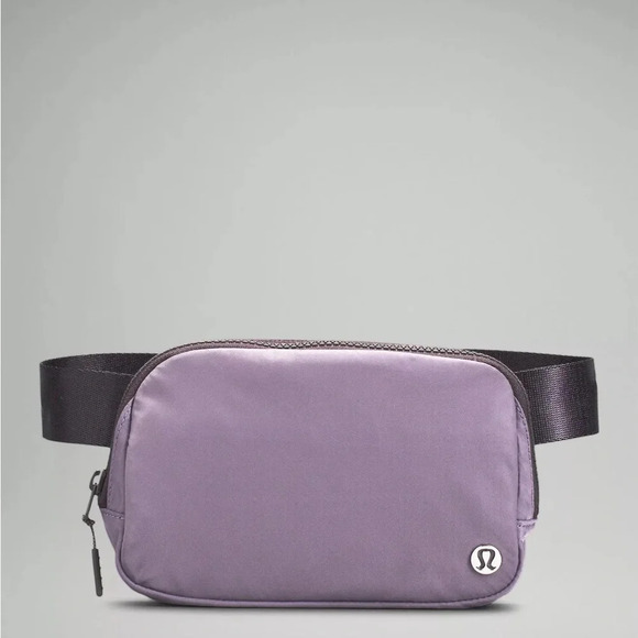 🆕 Lululemon OG Everywhere Belt Bag - Dusky Lavender - Picture 6 of 7
